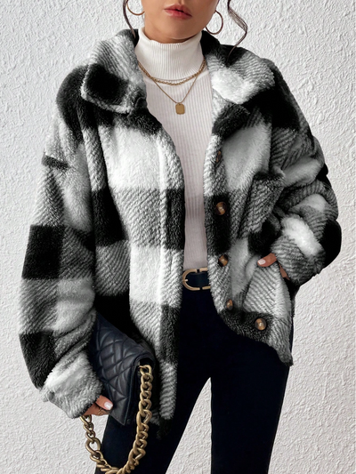 Abrigo de cuadros negro y blanco